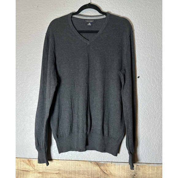 Banana Republic Cashmere Vneck Sweater Mens Sz M Quiet Luxury Old Money Preppy - Picture 1 of 8
